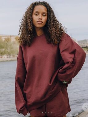 Daily Drills Set Oversized Fleece (Crew and Shorts) in Deep Burgundy